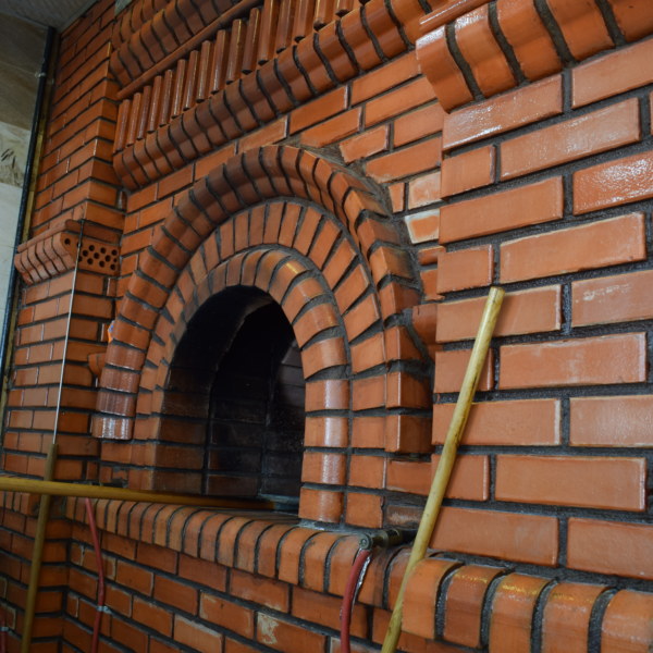 Brick oven
